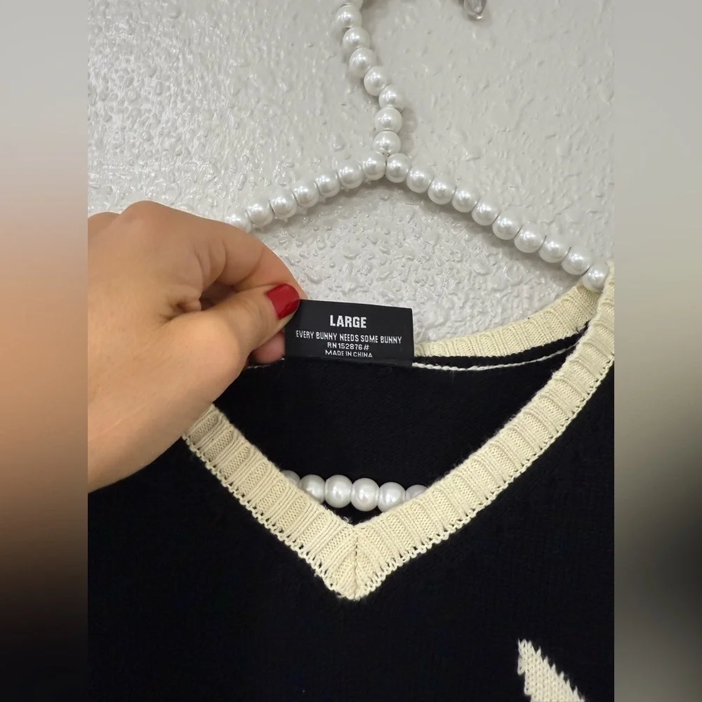 PLEASURES x Playboy Sweater Vest Vintage V-Neck Sleeveless Logo Pullover Sz L